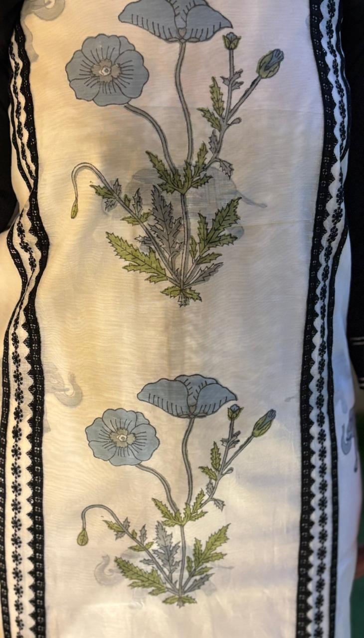 Crafted in soft breathable cotton fabric