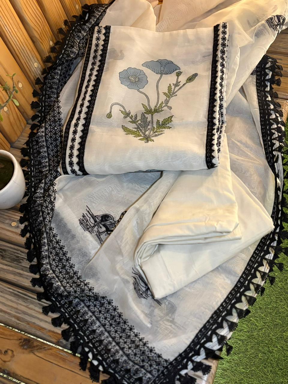 Crafted in soft breathable cotton fabric