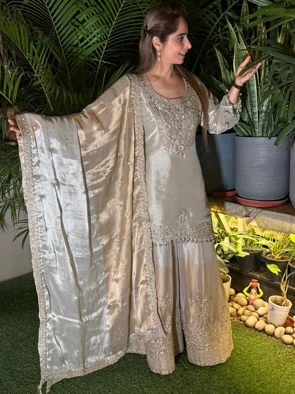 Exquisite kurta set crafted in pure tissue silk fabric