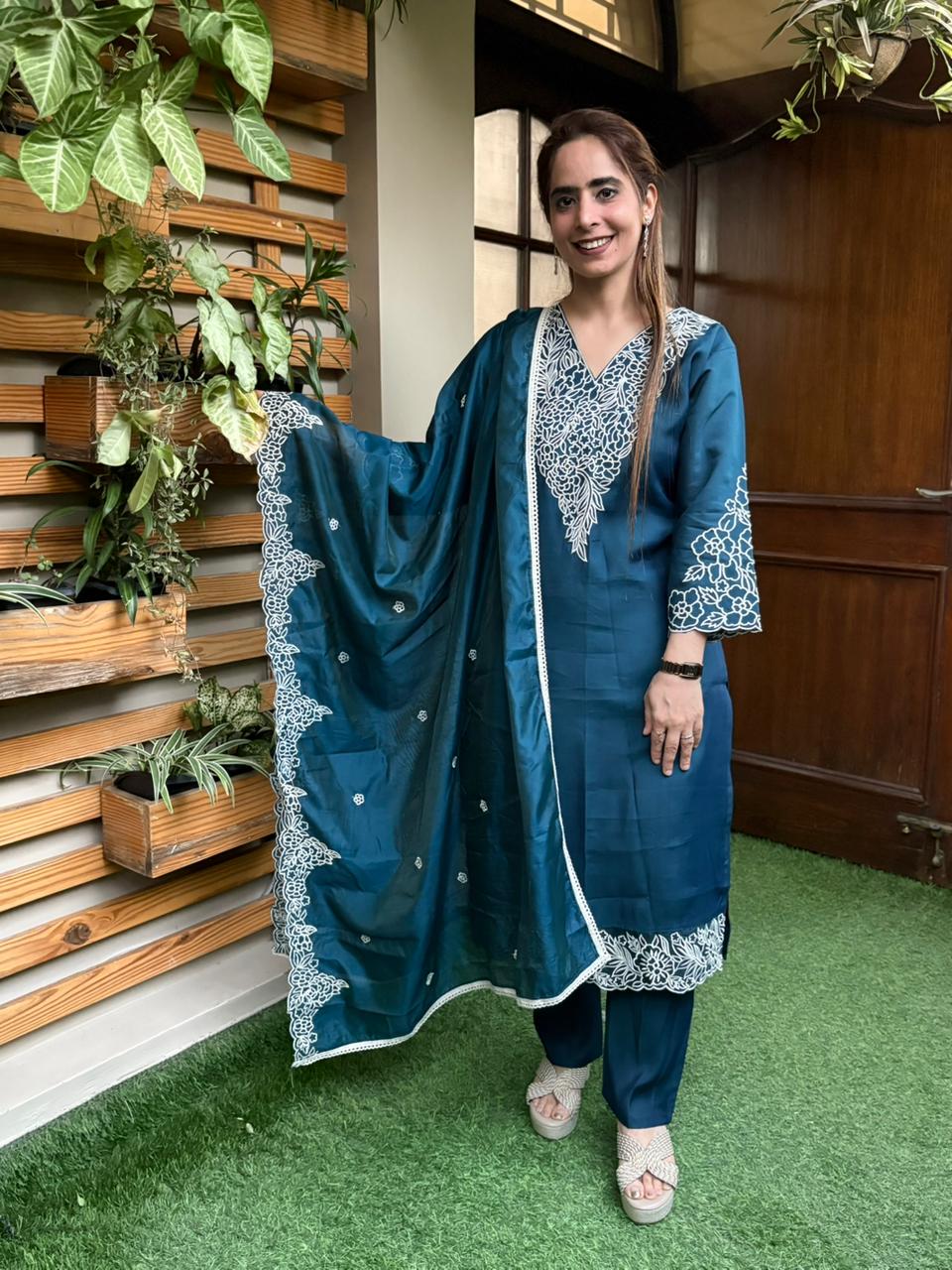 Elegance with this beautifully designed muslin cotton kurti set