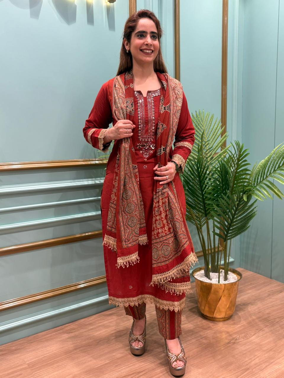 Beautifully designed cotton kurti set