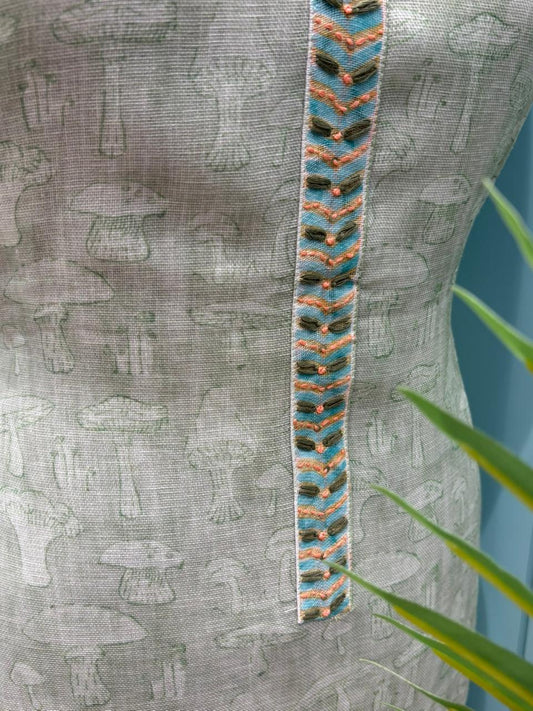 Elegant unstitched suit crafted in pure linen cotton fabric