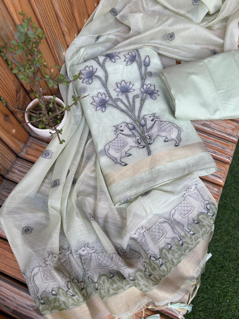 Unstitched suit set is crafted in premium Jamdani cotton fabric