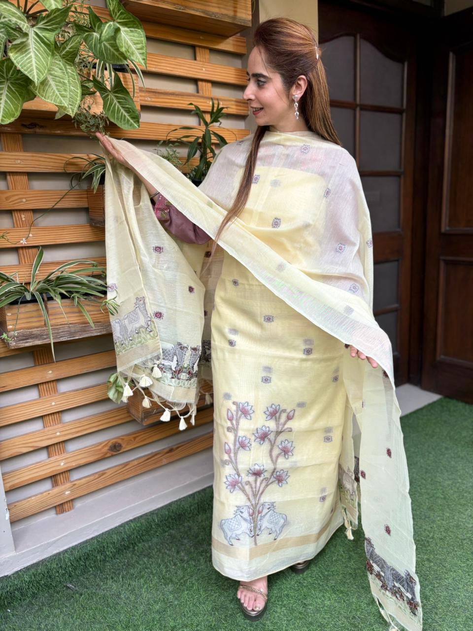 Unstitched suit set is crafted in premium Jamdani cotton fabric