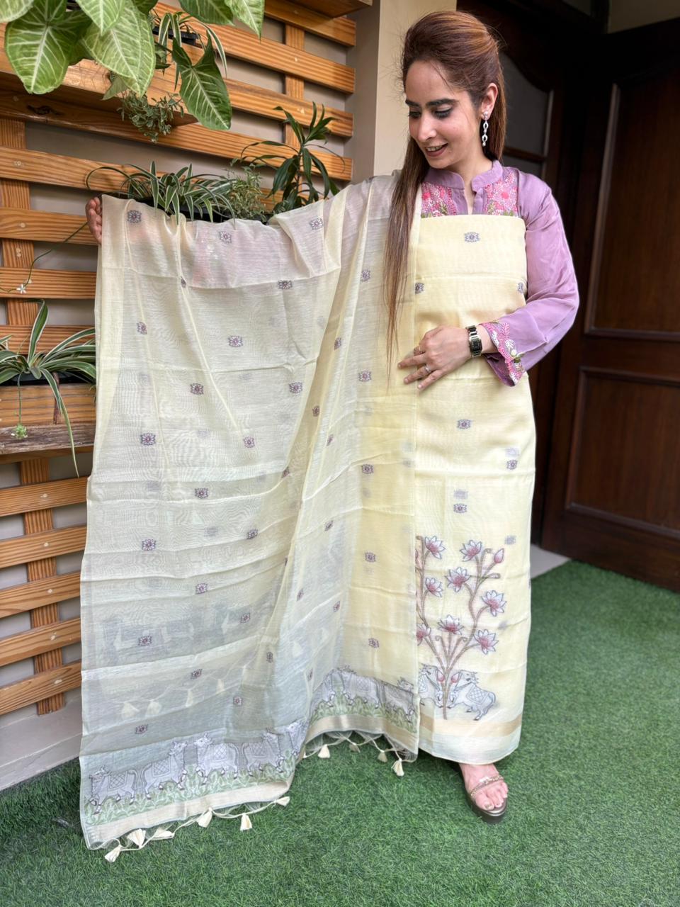 Unstitched suit set is crafted in premium Jamdani cotton fabric