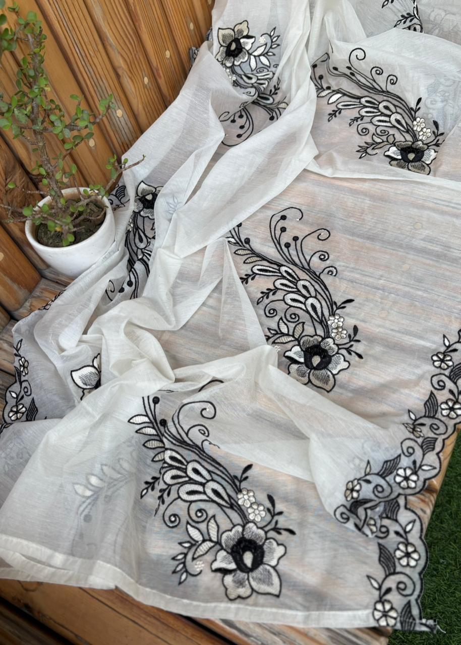 Elegant unstitched suit crafted in soft mul cotton fabric