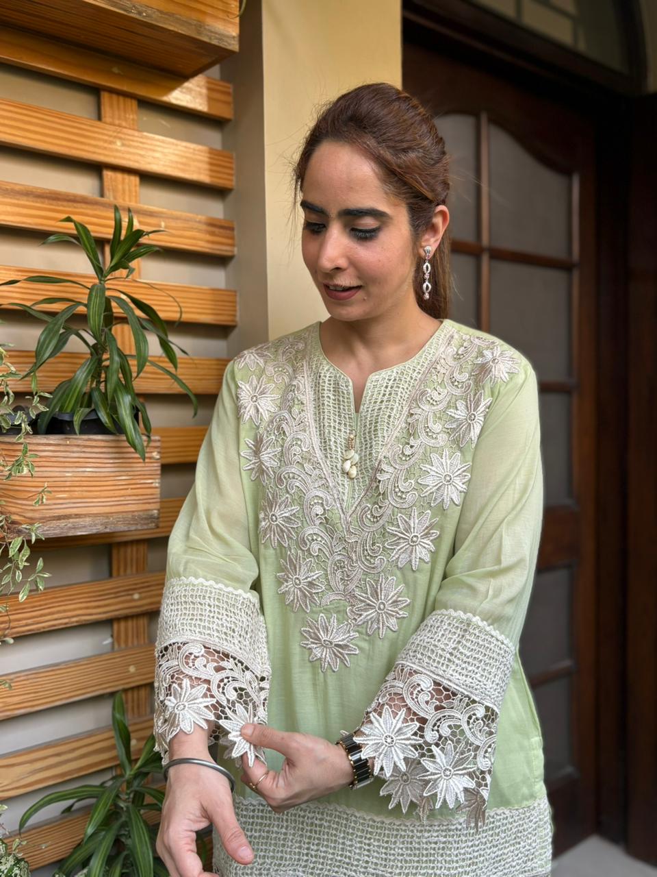 Elegant cord set is crafted in soft and breathable mul cotton fabric