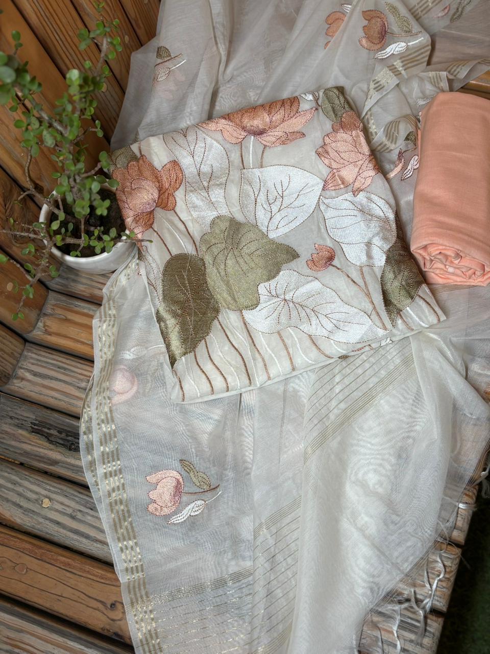 Beautiful unstitched suit is crafted in soft mul cotton fabric