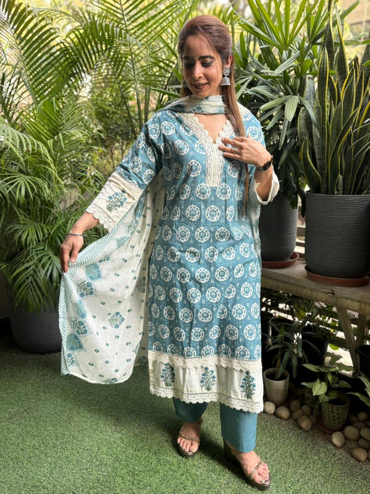 Designed kurti set that blends comfort with timeless ethnic charm.