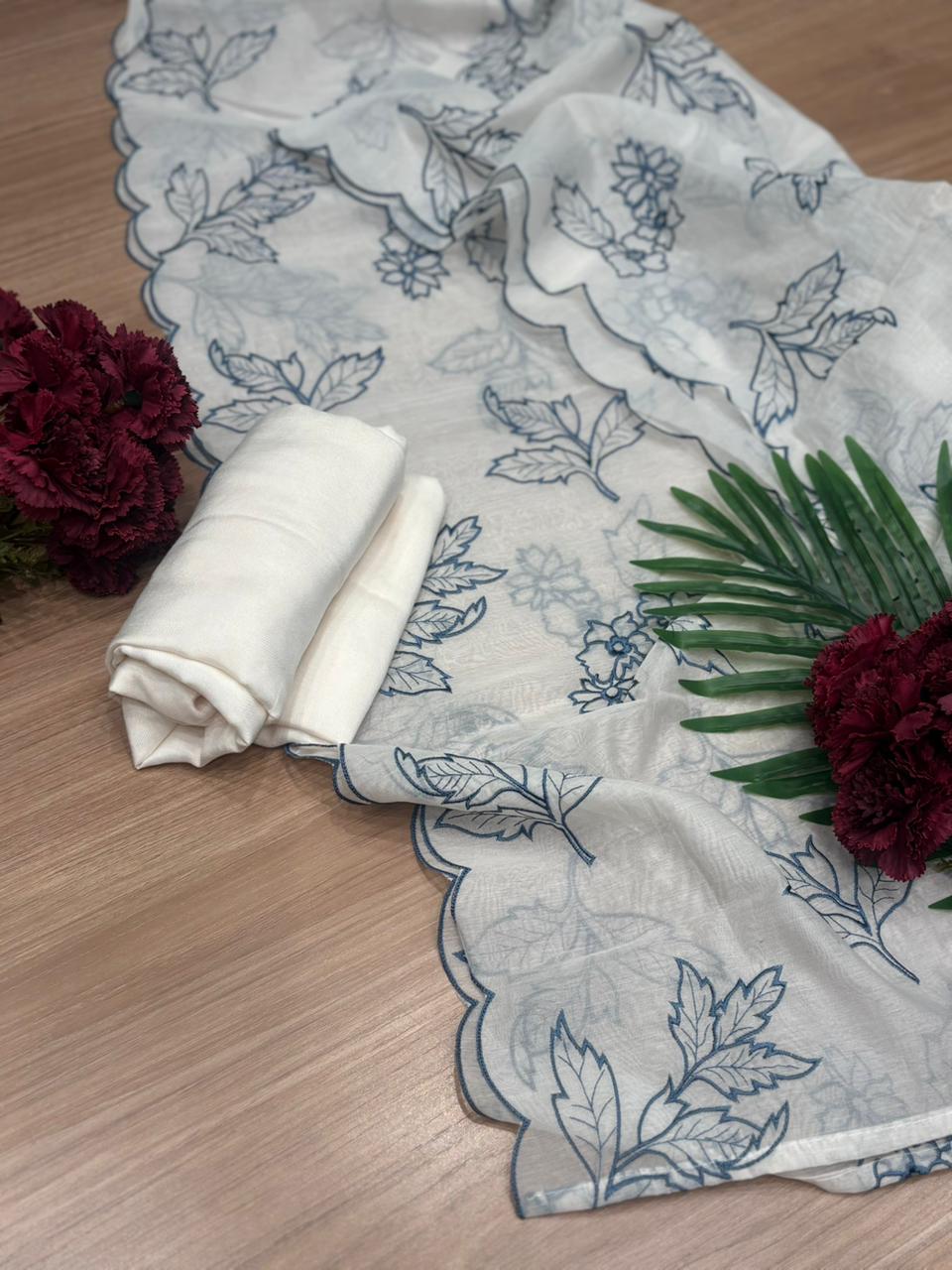 Unstitched suit crafted in soft mul cotton fabric