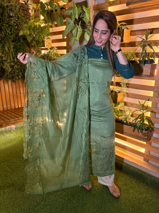 Crafted unstitched suit in soft muslin cotton fabric