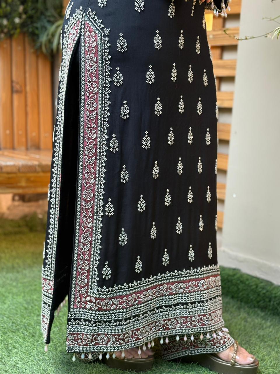 kurta set crafted in luxurious Chinon fabric