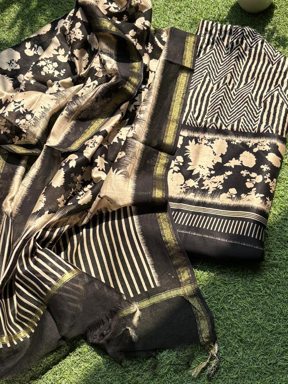 Elegance with this stunning unstitched suit