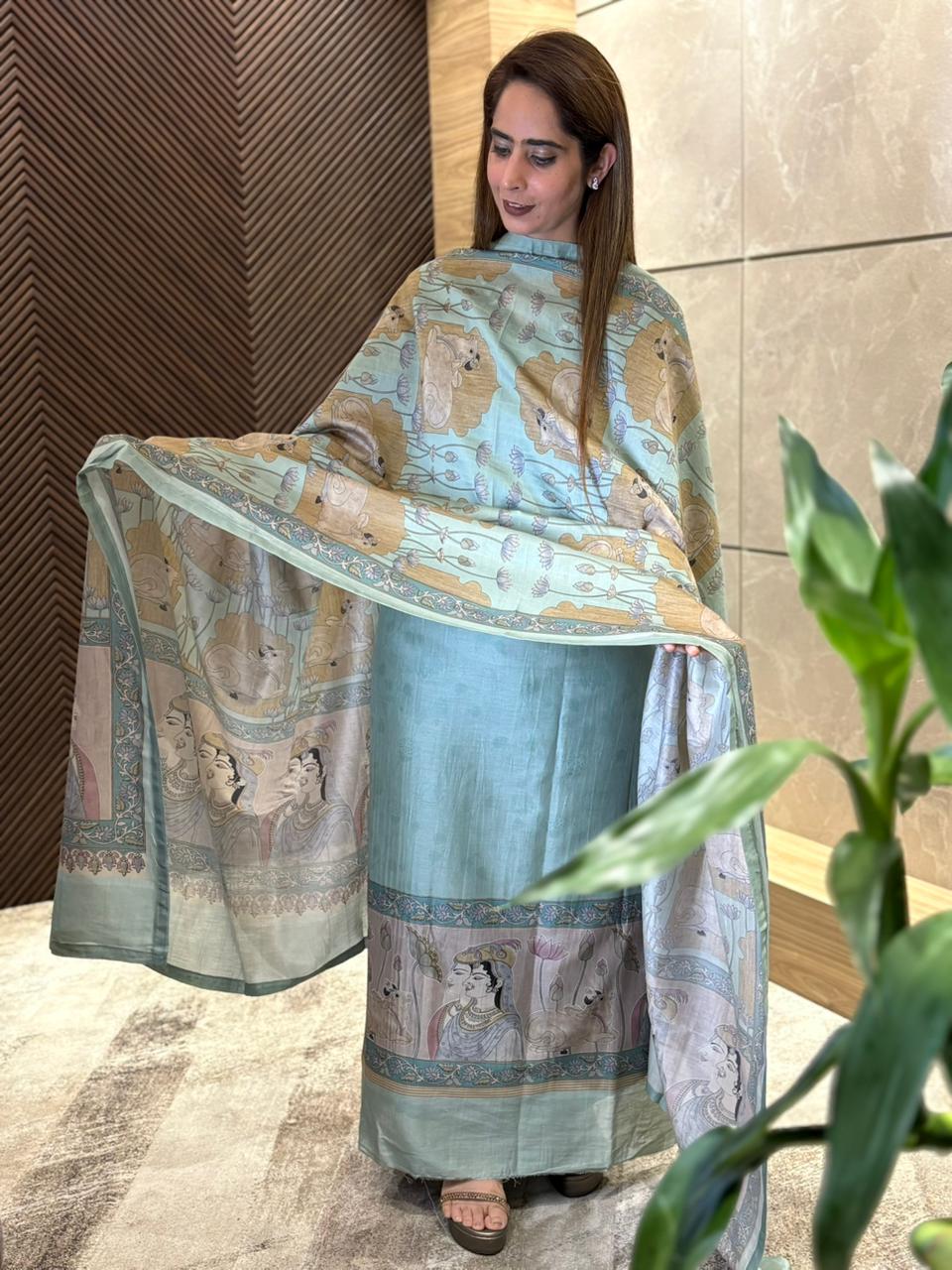 Heritage in this beautiful Maheshwari cotton unstitched suit