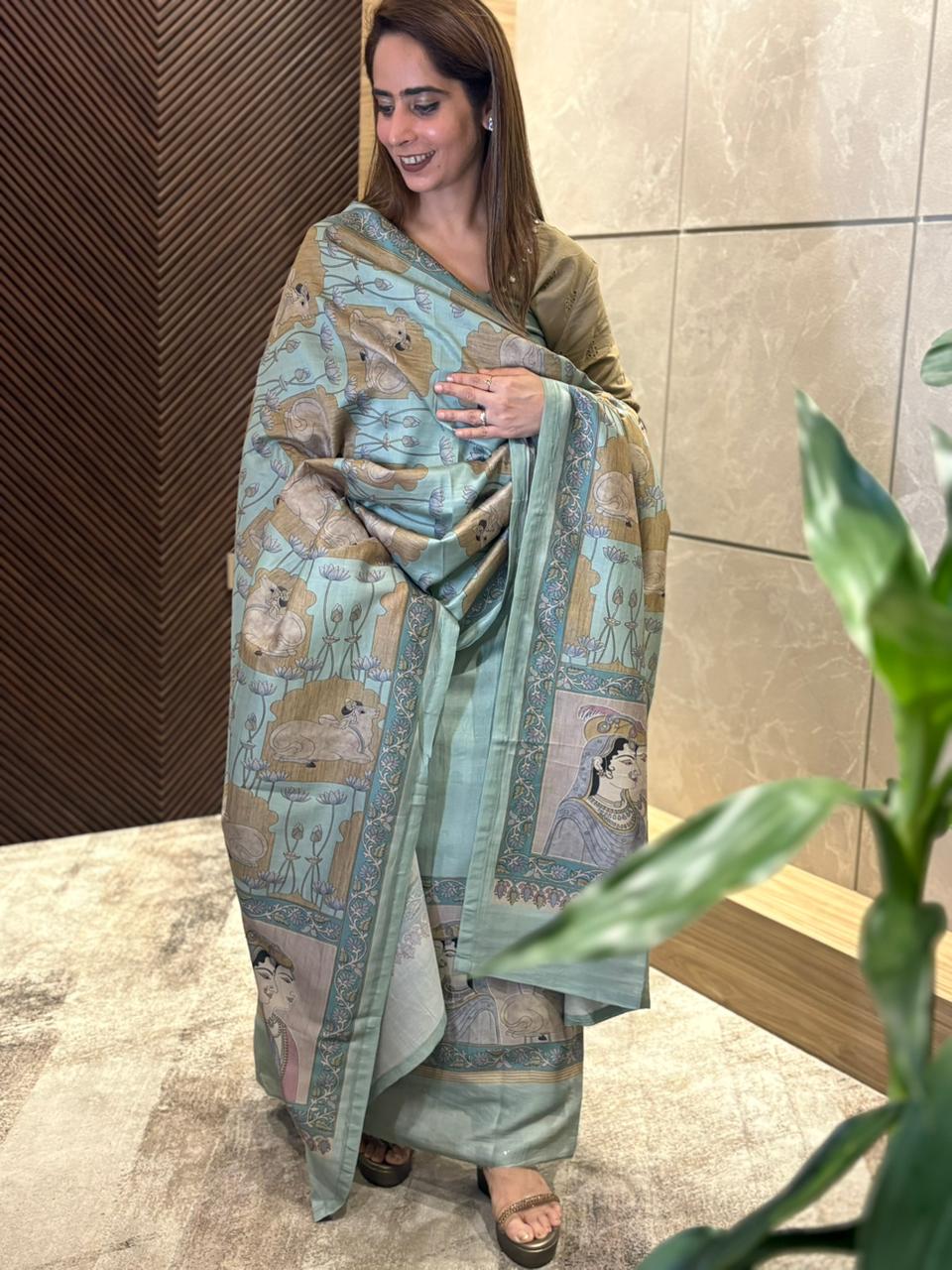 Heritage in this beautiful Maheshwari cotton unstitched suit