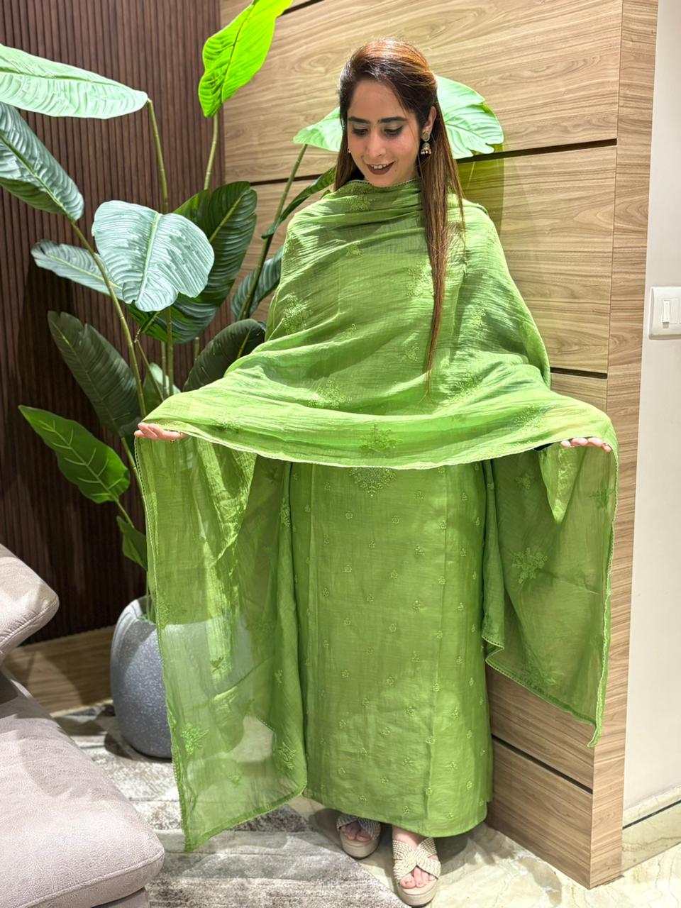 Mul cotton unstitched suit is your everyday luxury