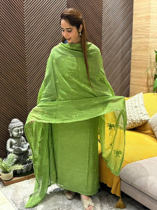 Mul cotton unstitched suit is your everyday luxury