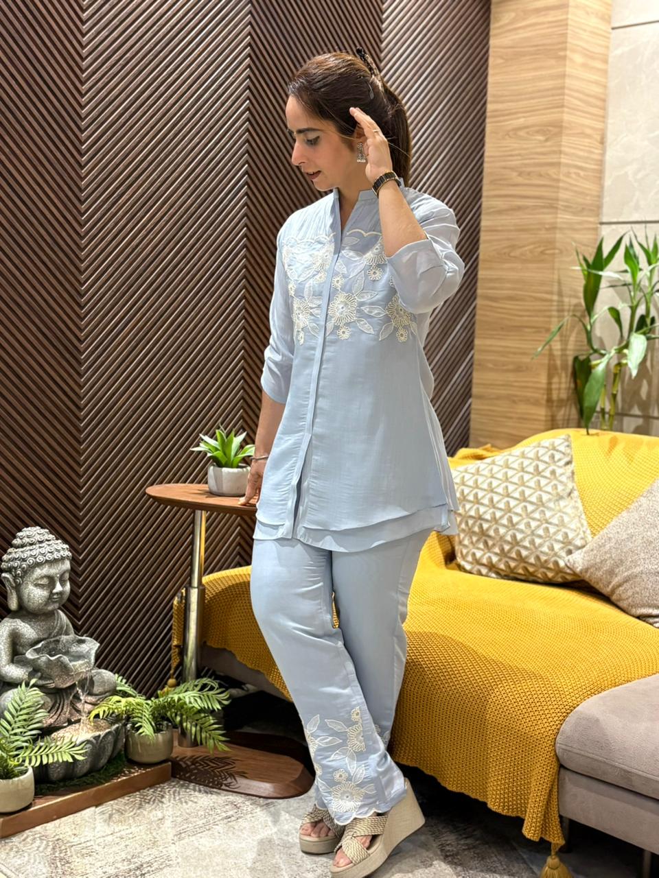 Effortless elegance with this beautifully designed cord set