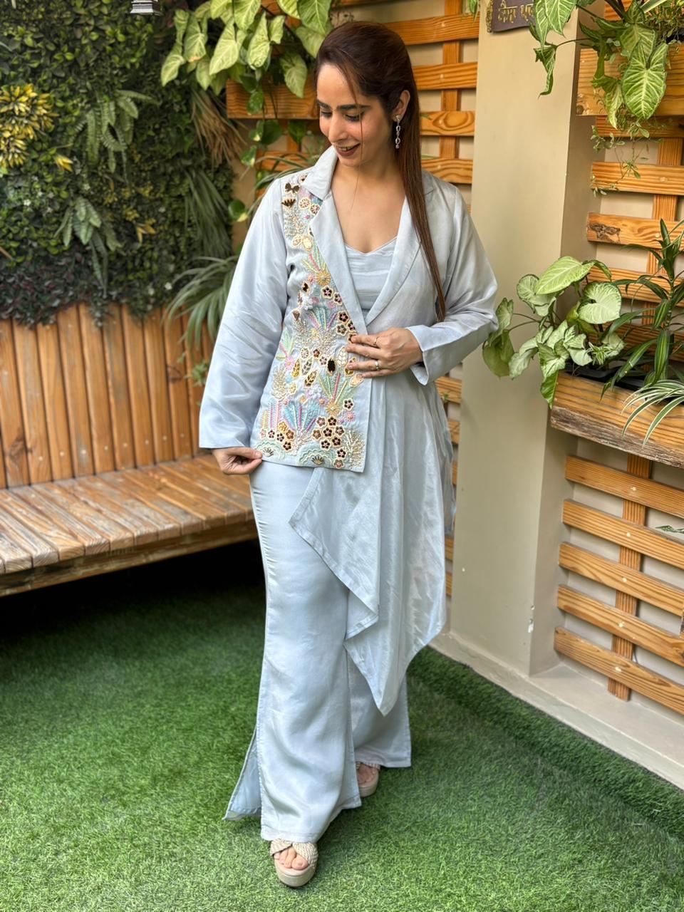 Modern styling with this stunning cord set