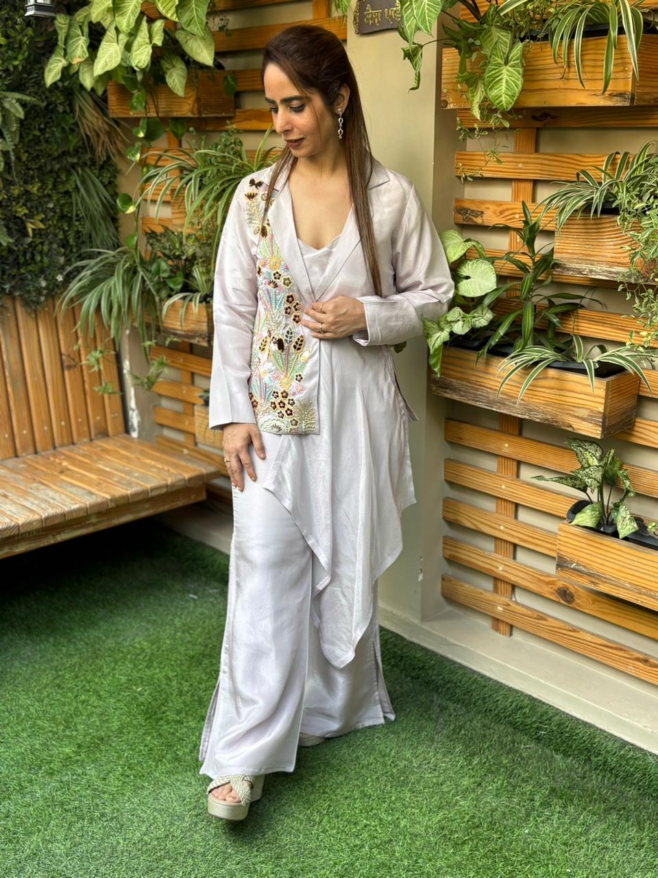 Modern styling with this stunning cord set