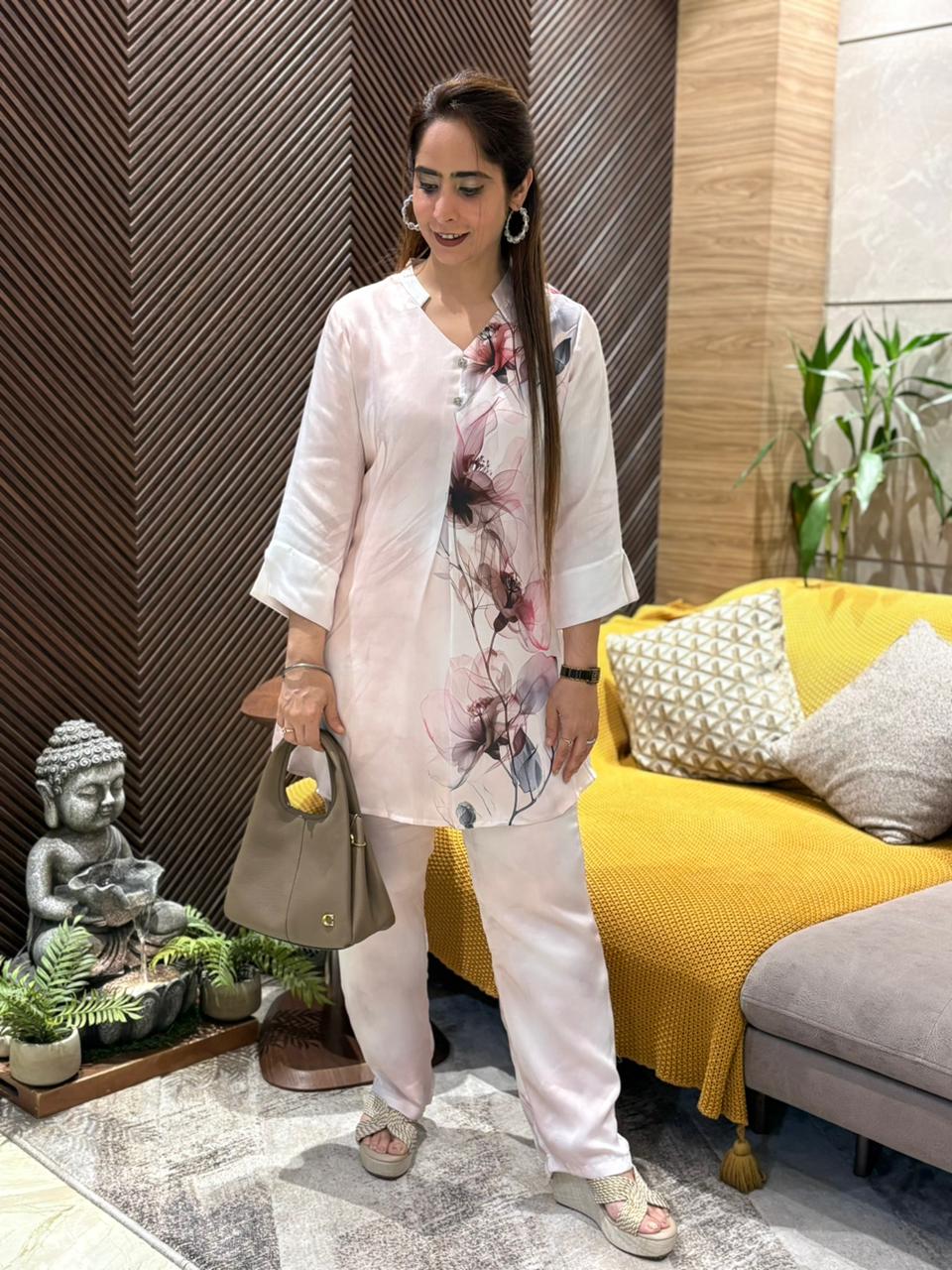 Beautiful cord set crafted in soft chiffon crape fabric