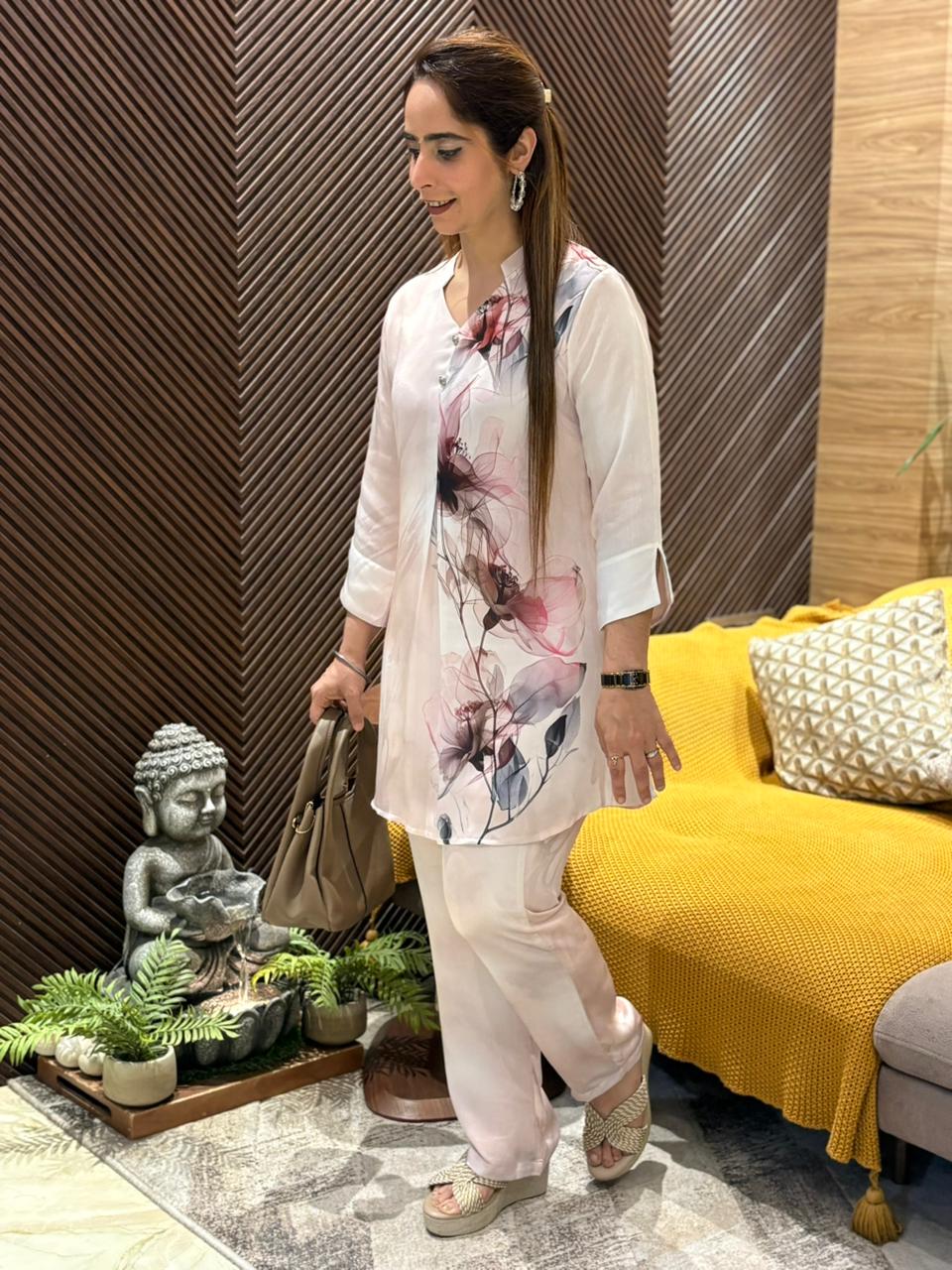 Beautiful cord set crafted in soft chiffon crape fabric