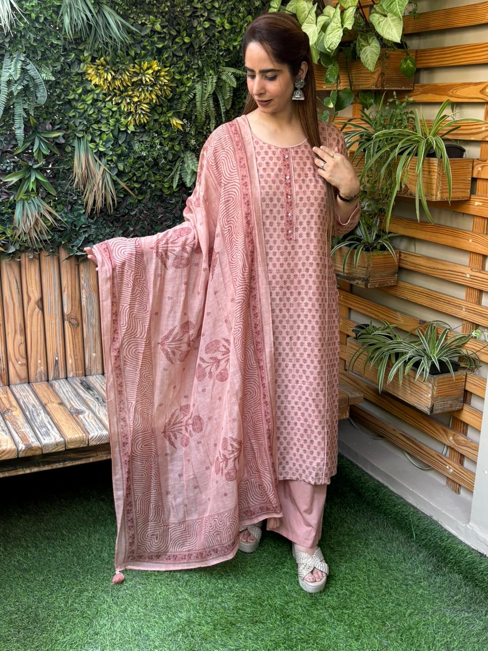 Beautifully crafted linen cotton kurta set