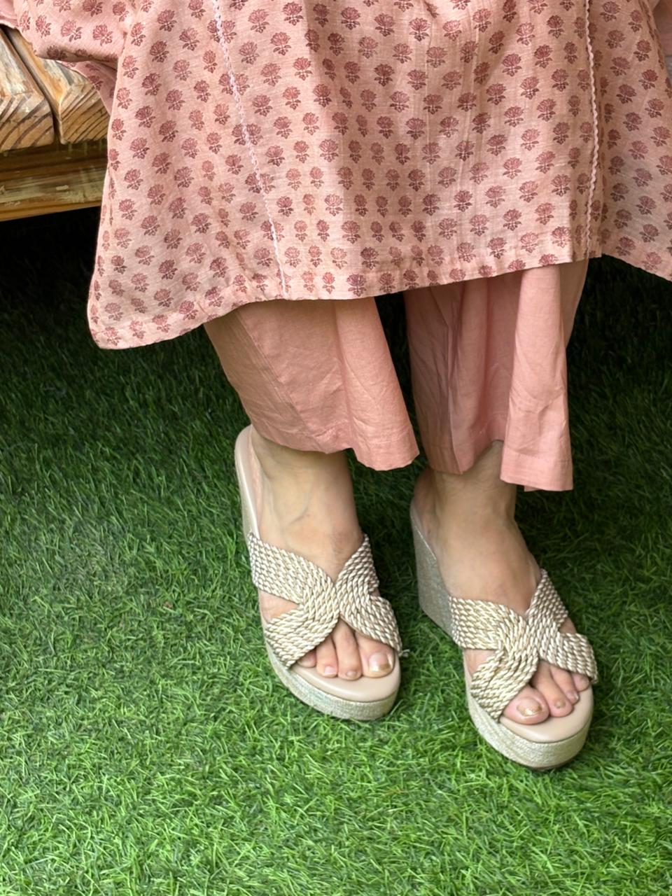 Beautifully crafted linen cotton kurta set