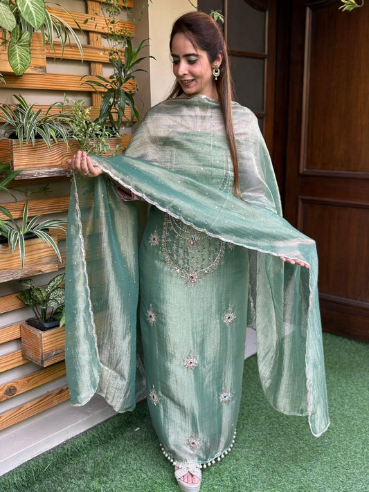 Unstitched suit in luxurious tissue shimmer fabric