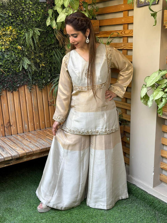 Stylish cord set crafted in luxurious tissue silk fabric