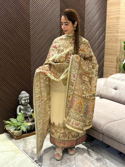 Beautifully crafted unstitched suit in soft mul cotton fabric