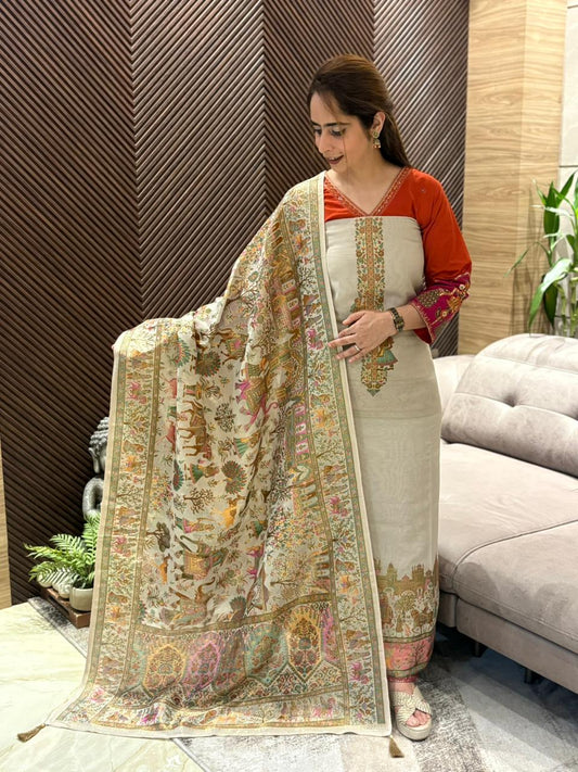 Beautifully crafted unstitched suit in soft mul cotton fabric