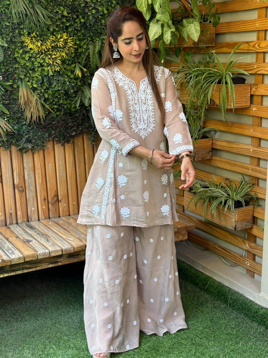 A-line kurta set crafted in soft muslin cotton fabric