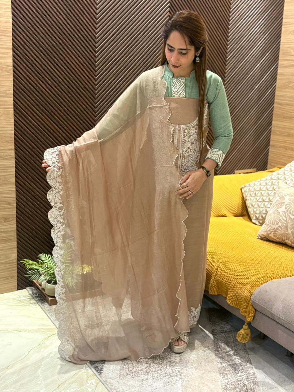 Elegance with this beautiful unstitched suit