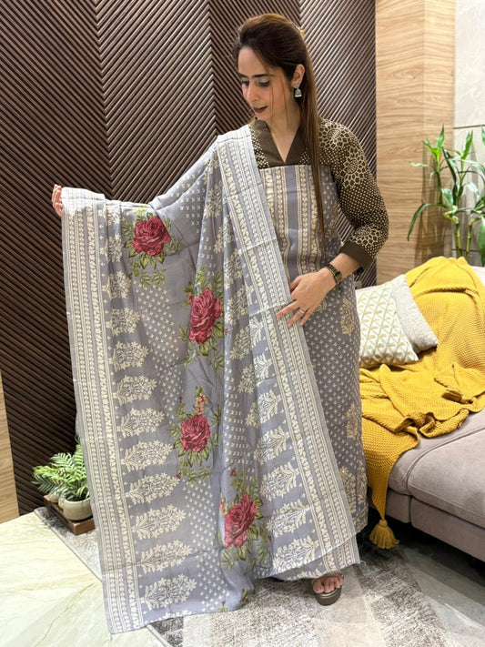 Refresh your wardrobe with this elegant unstitched suit