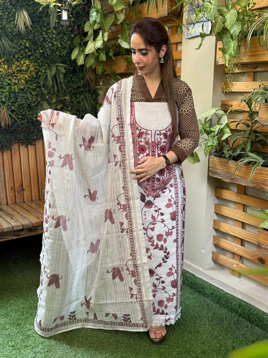 Refresh your wardrobe with our elegant unstitched suit set