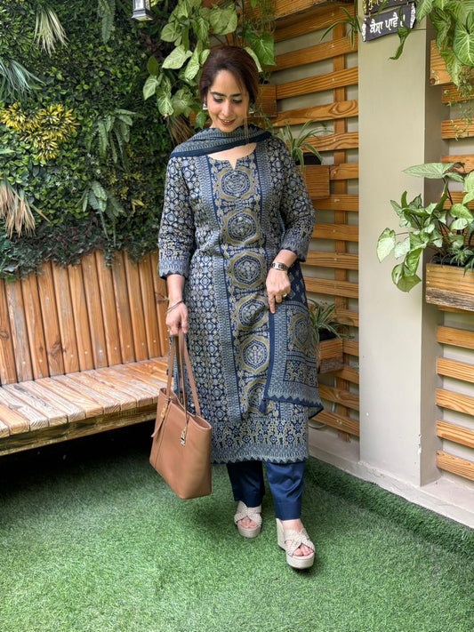 Beautifully crafted kurti set