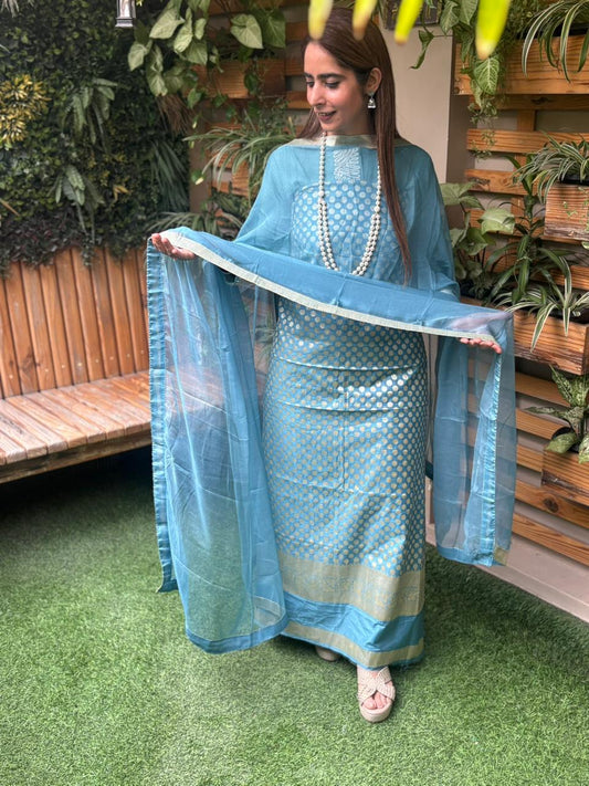 Stunning unstitched suit