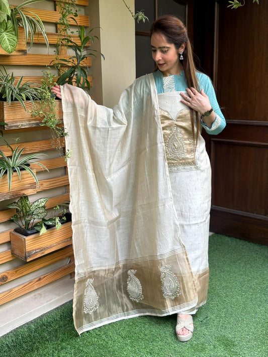 Beautiful unstitched silk fabric suit
