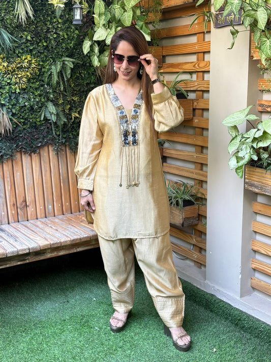 Elegant cord set