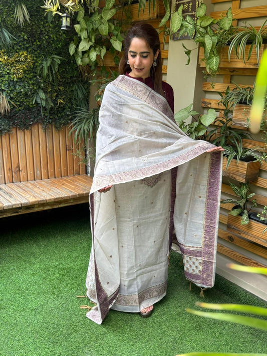 Beautiful unstitched fabric suit