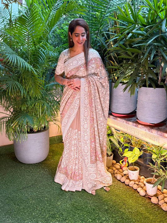 Stunning running saree crafted in pure georgette fabric