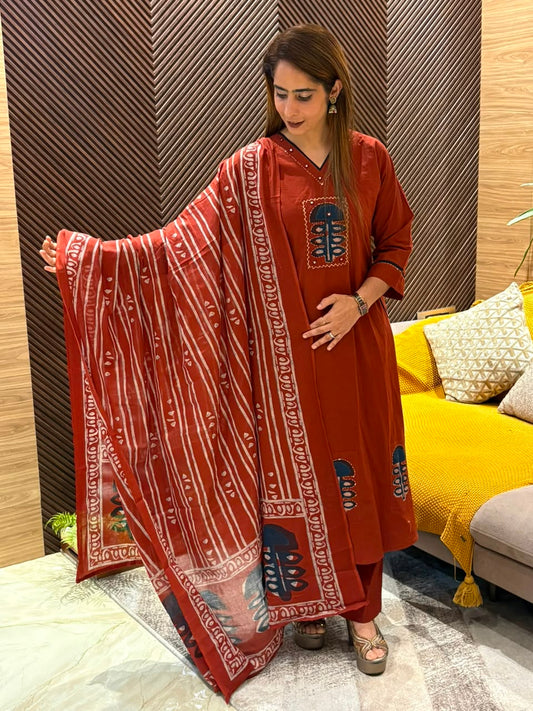 Beautiful A-line cotton kurti set