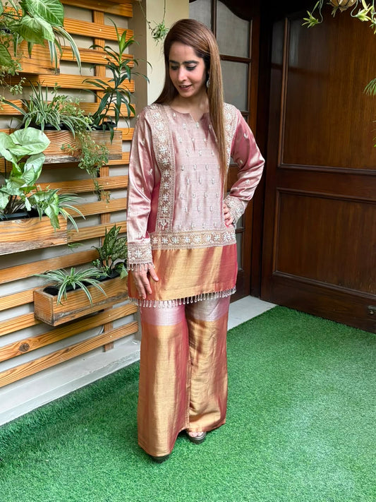 Luxurious tissue silk stunning ensemble