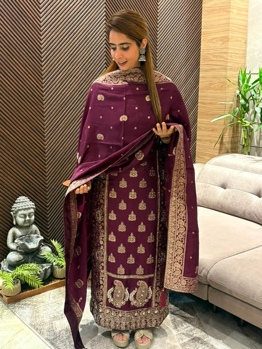 Luxurious Uppada silk fabric unstitched suit