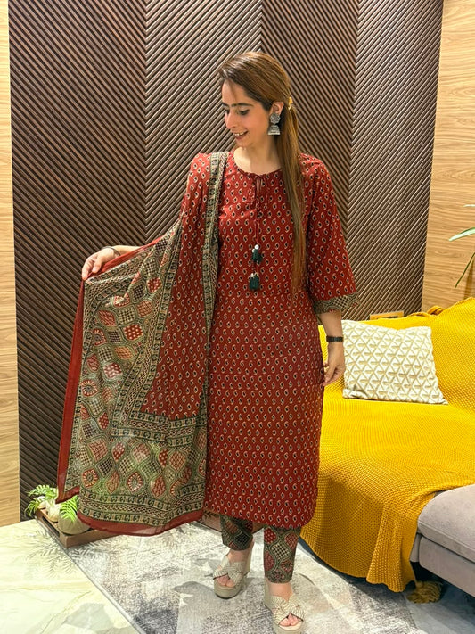 Elegant kurti set