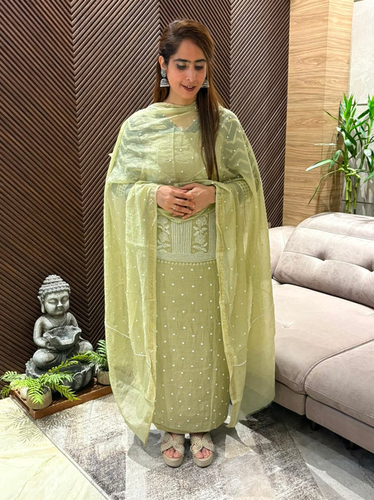 Elegant unstitched suit set