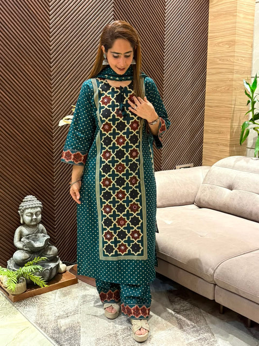 Elegant kurti set
