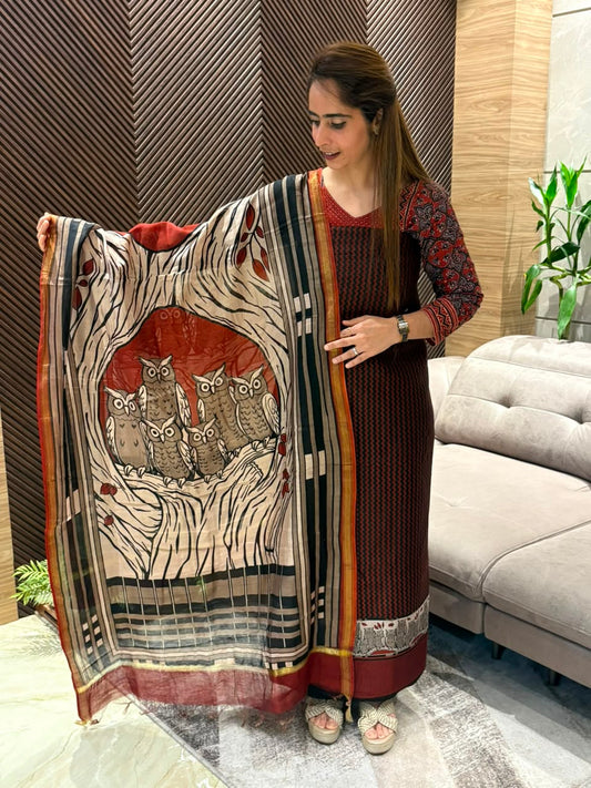 Exquisite unstitched suit