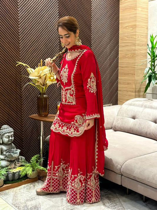 Stunning Chinon fabric kurta set